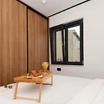 Manina - Boutique & Cozy Retreat Apartamento
